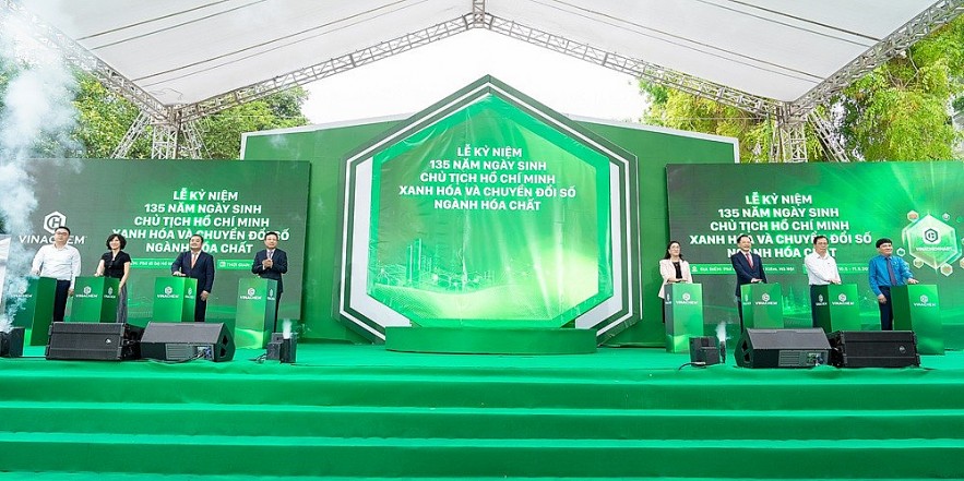 Vinachem phát động chiến dịch xanh hóa gắn với chuyển đổi số ngành hóa chất và ra mắt sàn thương mại điện tử VinachemMart