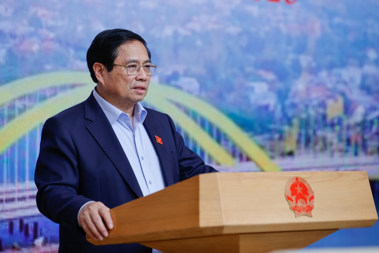 Thủ tướng: Quyết tâm không đổi mục tiêu với các dự án trọng điểm GTVT- Ảnh 1.