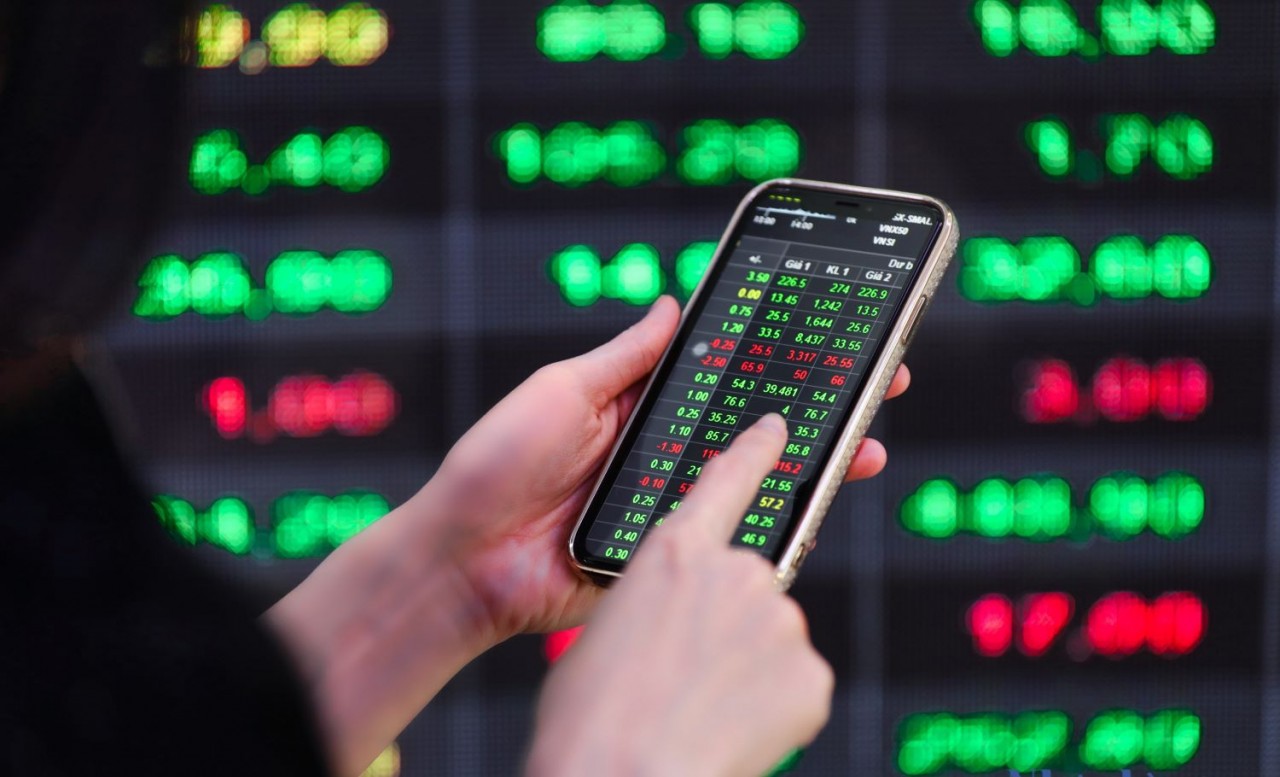 Chứng khoán tuần qua: VN-Index mở rộng đà tăng, tiến sát ngưỡng 1.500 điểm