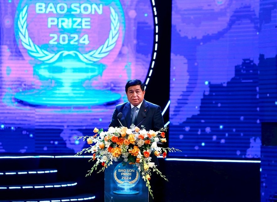 4 nhà khoa học được trao Giải thưởng Bảo Sơn 2024 4 nhà khoa học được trao Giải thưởng Bảo Sơn 2024