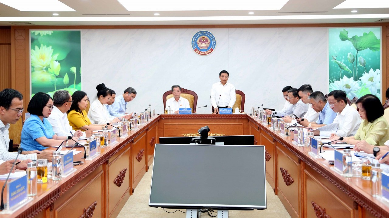 Tháo gỡ vướng mắc về cơ chế chính sách để Đà Nẵng tăng trưởng đột phá