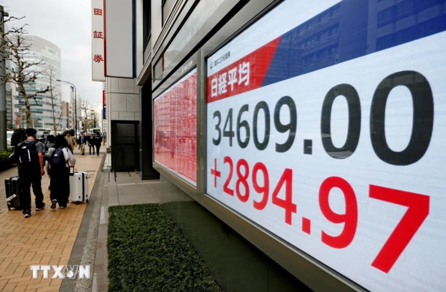 Thị trường phản ứng tích cực sau khi Mỹ-Trung đạt thỏa thuận thuế quan Thị trường phản ứng tích cực sau khi Mỹ-Trung đạt thỏa thuận thuế quan