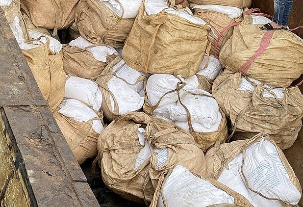 undefined Kiên Giang: Phát hiện, xử lý 60 tấn đường vi phạm nhãn mác xuất xứ