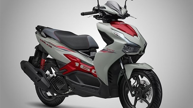 Giá xe Honda Air Blade 2025 tại đại lý ở mức cao kỷ lục