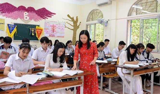 Đề xuất tăng phụ cấp cho ưu đãi cho viên chức, người lao động trong các cơ sở giáo dục công lập