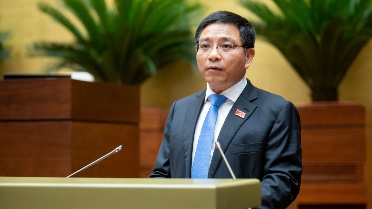 Phân cấp cho Chính phủ điều chỉnh dự toán, mức vay, bội chi của địa phương