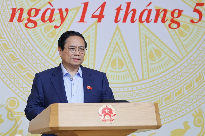 Thủ tướng: Lập tổ công tác đặc biệt, mở đợt cao điểm truy quét buôn lậu, hàng giả- Ảnh 1.