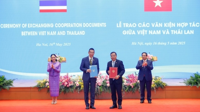 Việt Nam - Thái Lan trao nhiều văn kiện hợp tác quan trọng