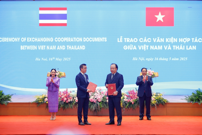 Việt Nam Thái Lan trao nhiều văn kiện hợp tác quan trọng- Ảnh 3. Việt Nam Thái Lan trao nhiều văn kiện hợp tác quan trọng- Ảnh 3.