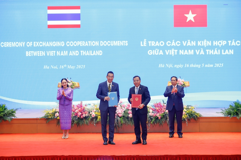 Việt Nam Thái Lan trao nhiều văn kiện hợp tác quan trọng- Ảnh 1. Việt Nam Thái Lan trao nhiều văn kiện hợp tác quan trọng- Ảnh 1.