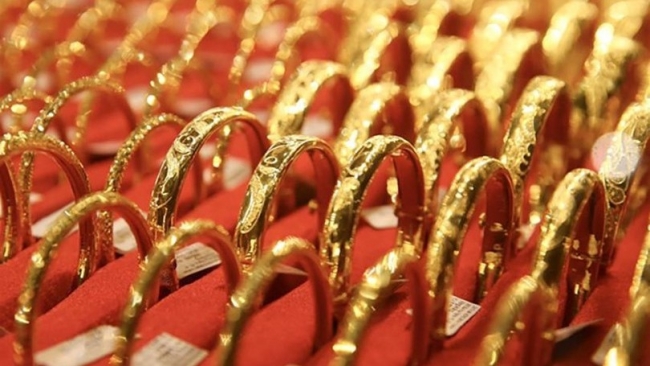 Giá vàng hôm nay (17/5): Thế giới giảm, trong nước đảo chiều tăng nhẹ