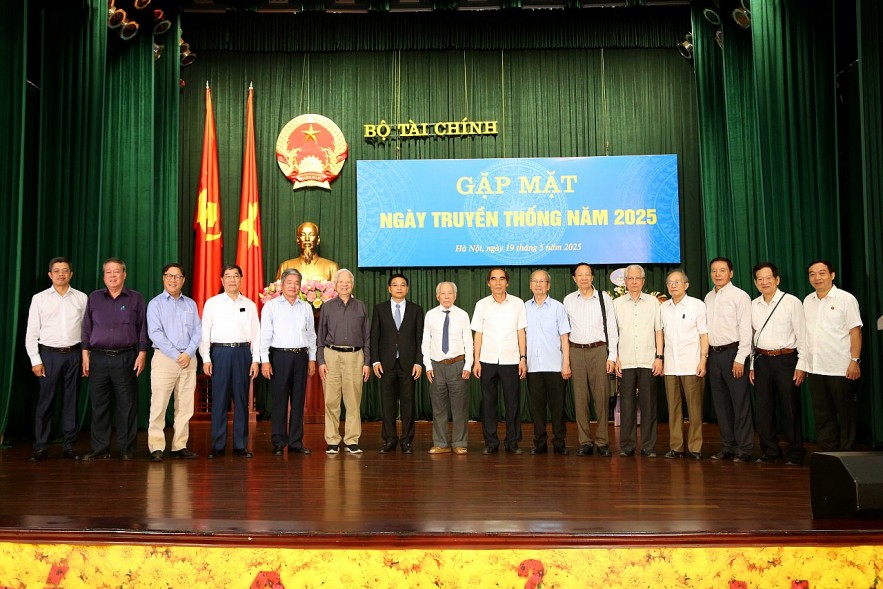 Ban liên lạc hưu trí Bộ Tài chính tổ chức gặp mặt Ngày truyền thống năm 2025