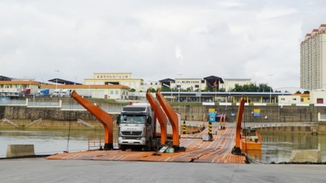 Quảng Ninh: Cầu phao Km3+4 Hải Yên thuộc Cửa khẩu quốc tế Móng Cái hoạt động trở lại
