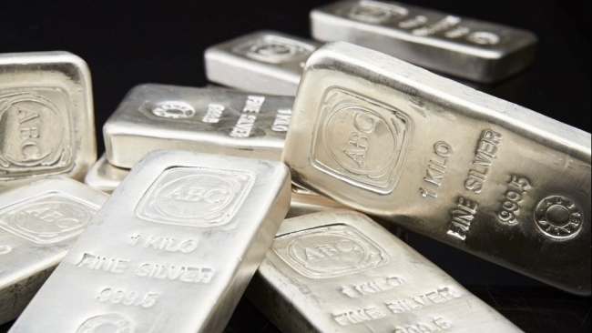 Ngày 20/5: Giá bạc thế giới vẫn giữ xu hướng giảm