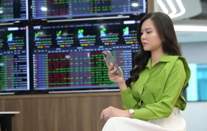 Thị trường chứng khoán cần thêm thời gian tích lũy trước khi trở lại xu hướng tăng Chứng khoán ngày 30/6: Nhà đầu tư nước ngoài