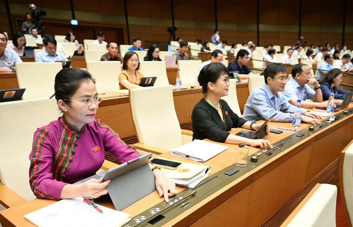 Quốc hội quyết định rút ngắn nhiệm kỳ khóa XV