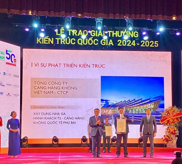 Nhà ga hành khách T2 - Cảng Hàng không quốc tế Phú Bài đạt 2 giải tại Giải thưởng Kiến trúc Quốc gia 2024-2025