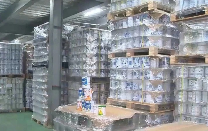 Trấn áp hàng giả, hàng kém chất lượng: Vừa rà soát thể chế, vừa nâng cao đạo đức công vụ