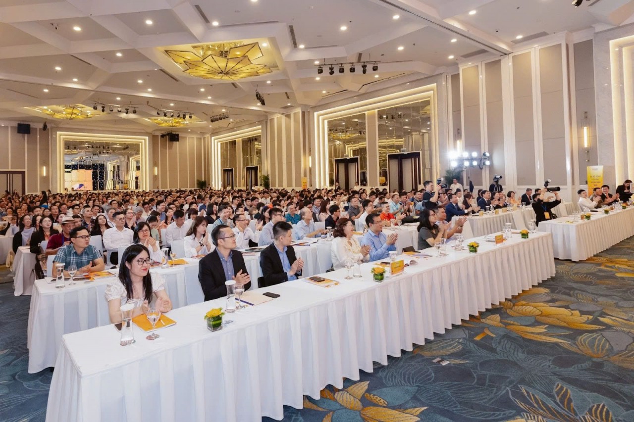 Vốn hóa SHB vượt 2 tỷ USD, nền tảng tài chính vững mạnh, không ngừng bứt phá