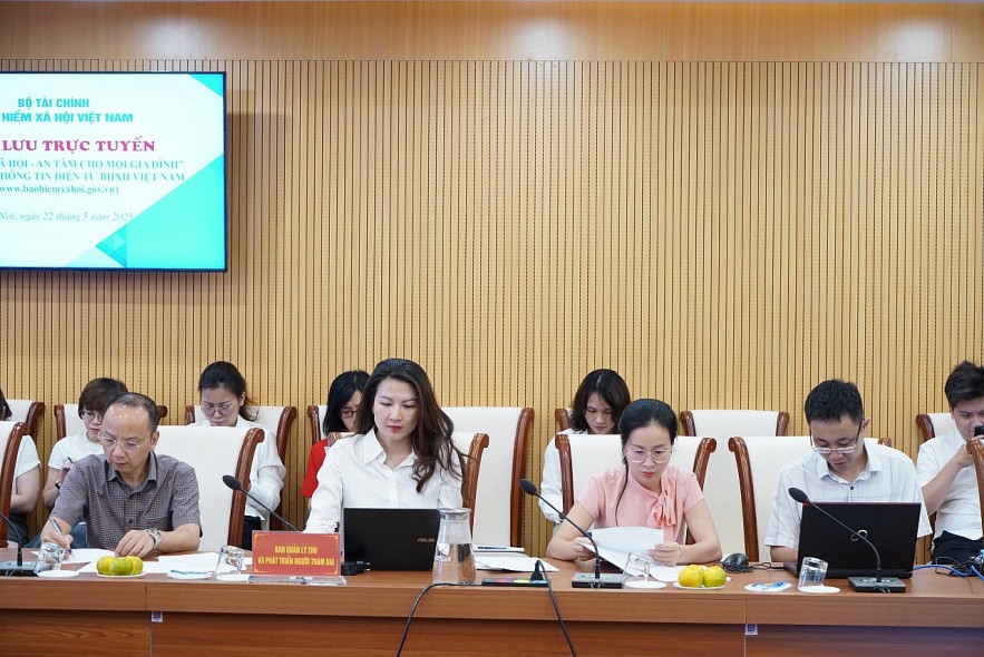 Người dân và doanh nghiệp rất quan tâm tới chính sách bảo hiểm xã hội