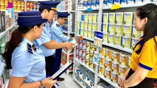 Mở đợt cao điểm triệt phá hàng giả, hàng lậu