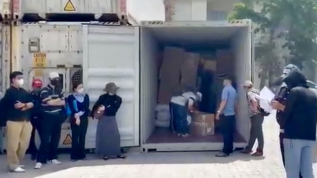 Hải quan phát hiện, xử lý lô hàng giả lớn với nhiều nhãn hiệu thương hiệu nổi tiếng