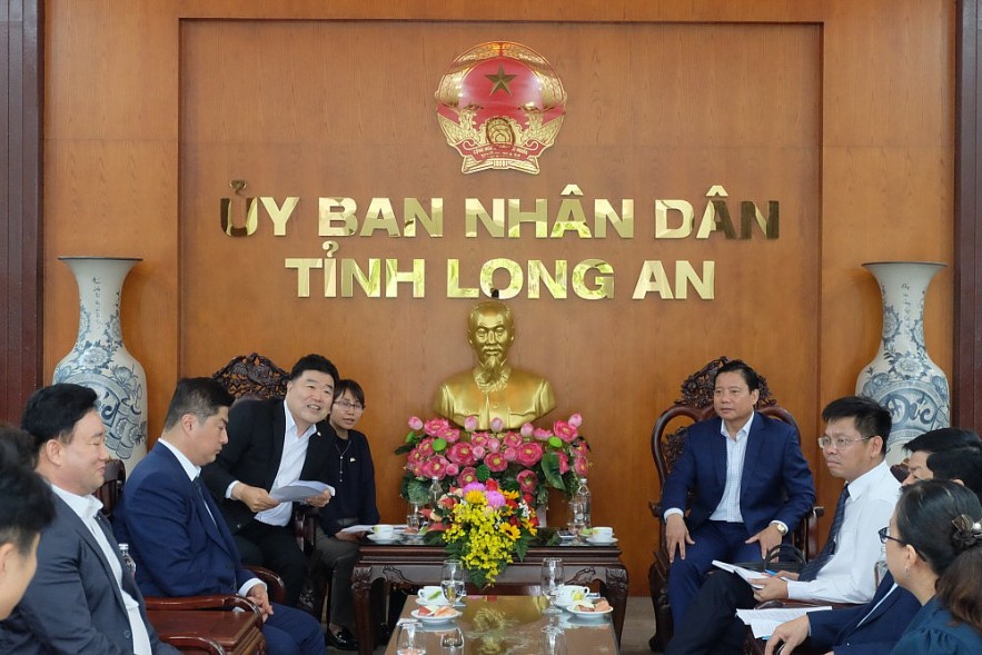 undefined Hải quan khu vực XVII cam kết tạo thuận lợi cho doanh nghiệp xuất nhập khẩu