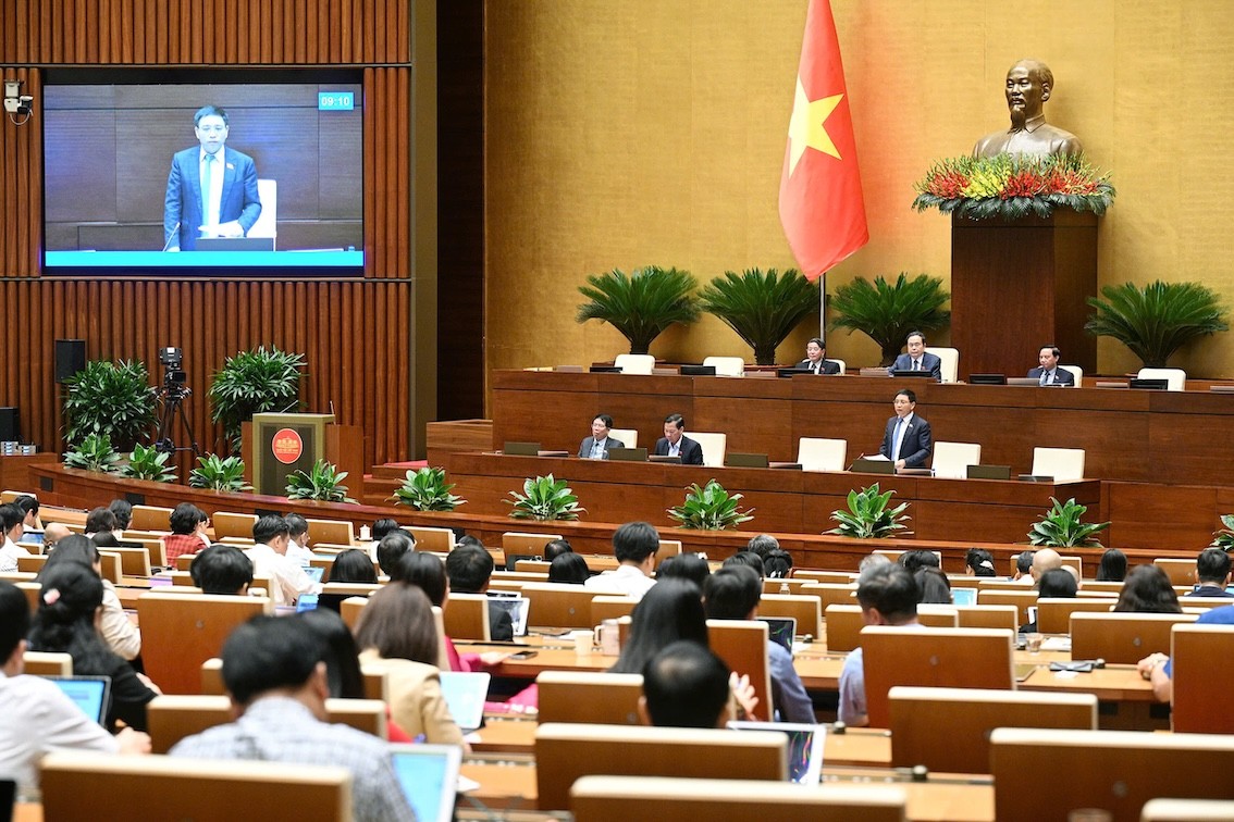 Nâng trần vay nợ: Tư duy như khoản vay của ngân hàng