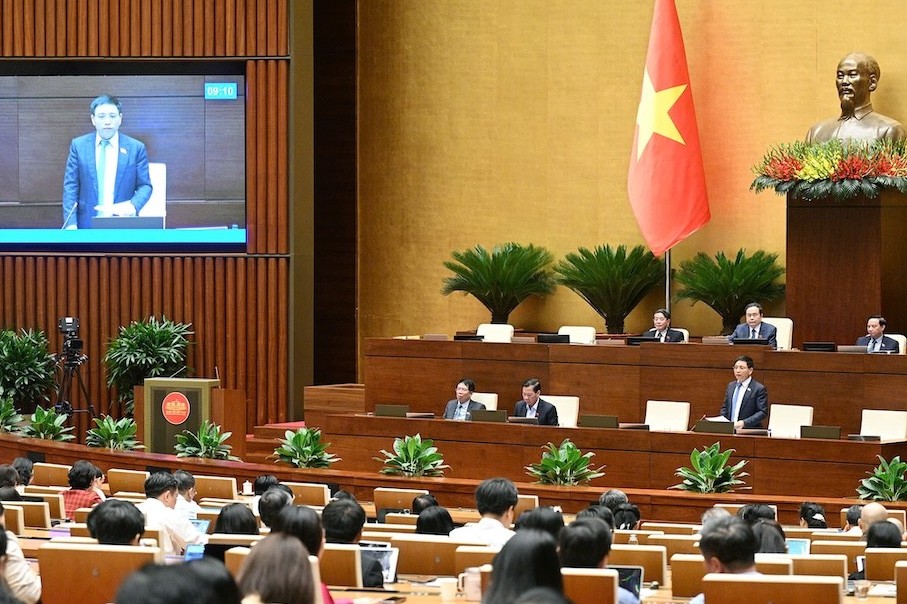 Nâng trần vay nợ: Tư duy như khoản vay của ngân hàng