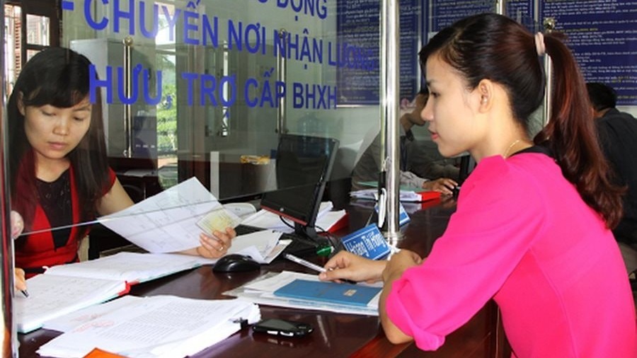 Người lao động làm thủ tục rút bảo hiểm xã hội một lần tại đâu khi bỏ cấp huyện?