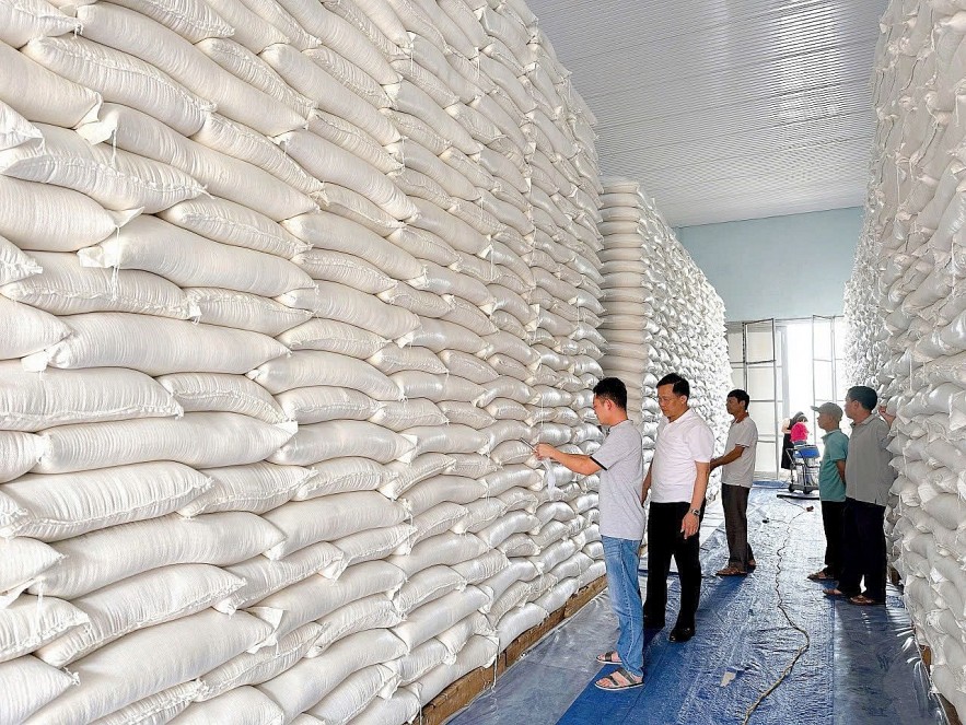 Khẩn trương mua nhập kho gạo dự trữ quốc gia Khẩn trương mua nhập kho gạo dự trữ quốc gia