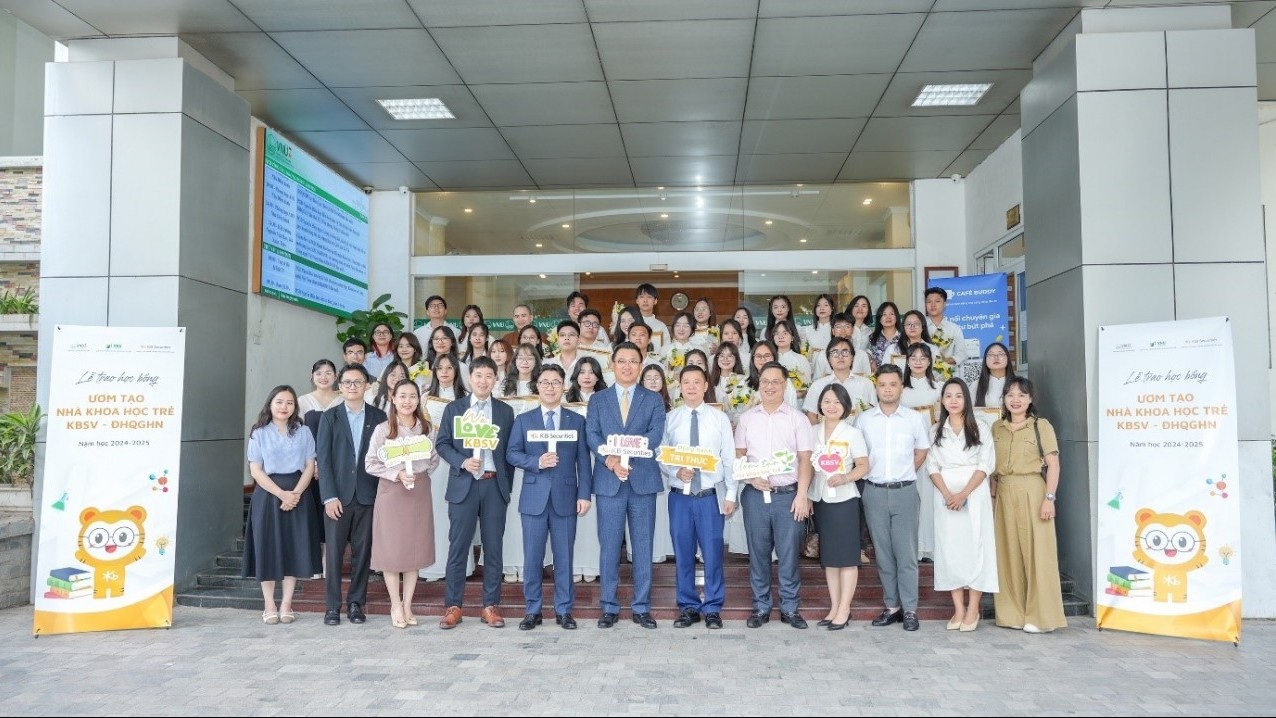 KBSV “bắt tay” Đại học Quốc gia Hà Nội: Đầu tư vào thế hệ trẻ - Ươm mầm tài năng, khai phóng tư duy tài chính