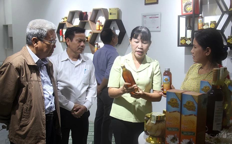 Chi cục Thuế khu vực XV: Tháng cao điểm chống buôn lậu, trốn thuế kinh doanh thương mại điện tử