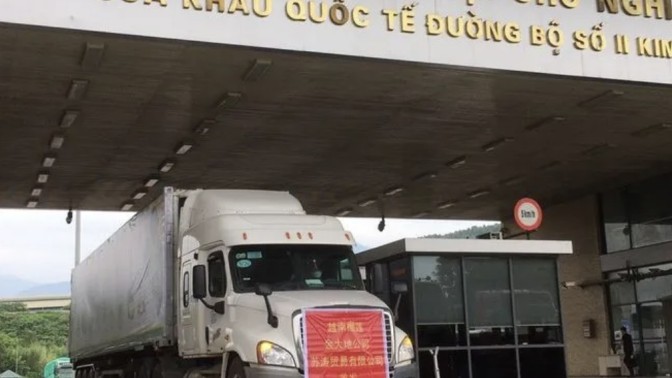 Việt Nam - Trung Quốc: Thiết lập “luồng xanh nông sản”, ưu tiên thông quan nhanh