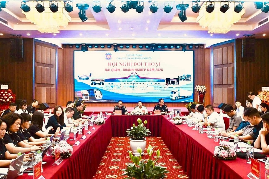 Hải quan khu vực VI đối thoại tăng cường kết nối hợp tác với doanh nghiệp