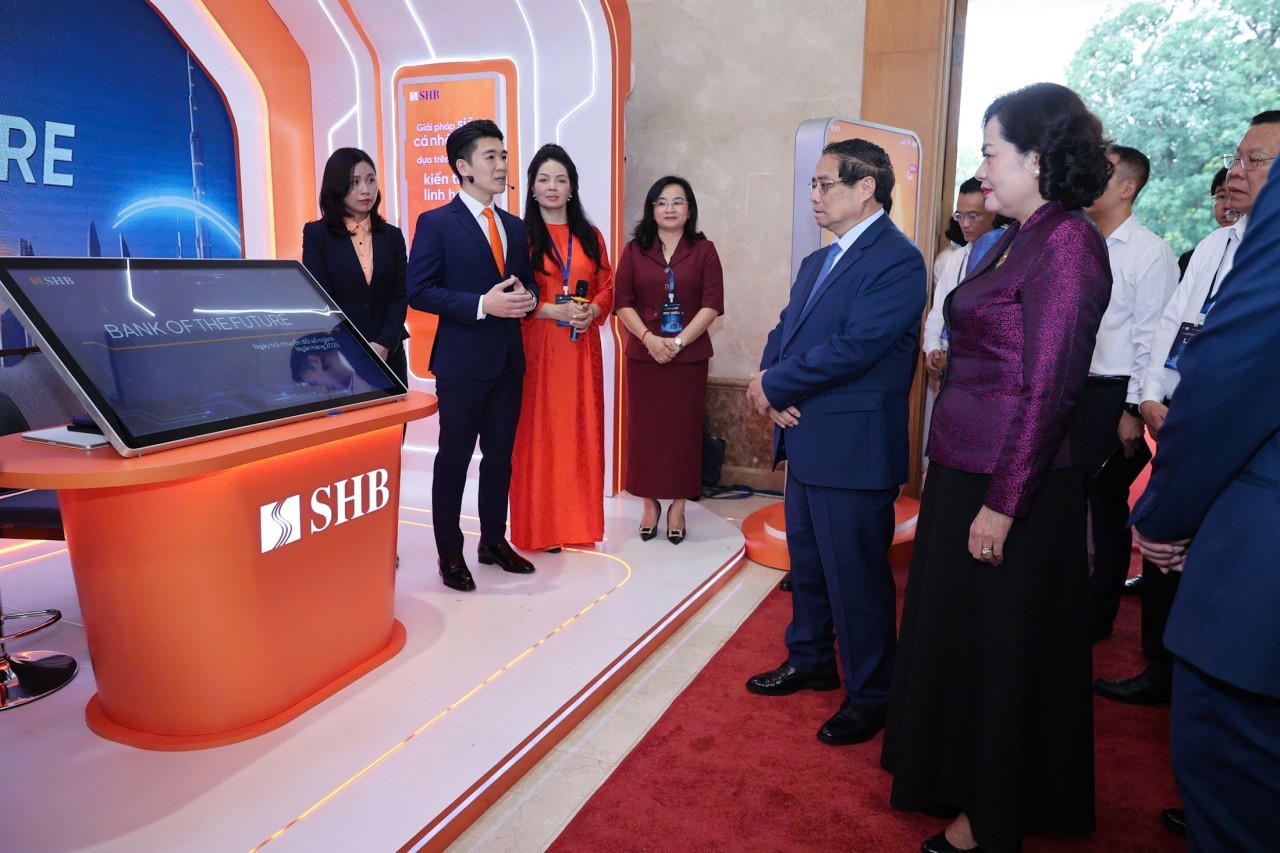 Giải pháp thanh toán tích hợp của SHB được giới thiệu trước Thủ tướng Phạm Minh Chính
