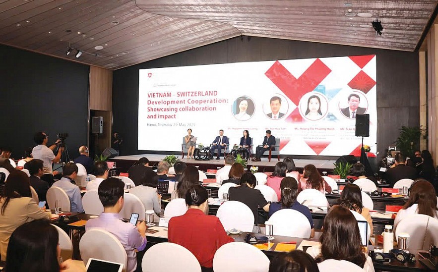 Thụy Sĩ tiếp tục ưu tiên hỗ trợ Việt Nam hướng tới nền kinh tế thu nhập cao