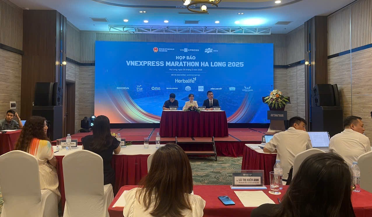 Hơn 10.000 người tham gia giải chạy tại Quảng Ninh