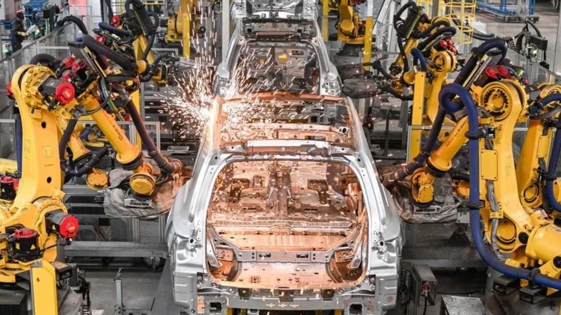 Kinh tế toàn cầu đối mặt "quả bom nợ" sau "kỷ nguyên dài của lãi suất cực thấp"