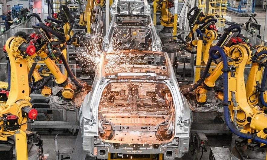 Kinh tế toàn cầu đối mặt Kinh tế toàn cầu đối mặt