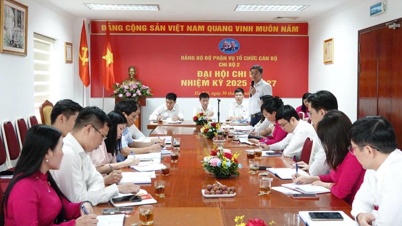Đại hội Chi bộ 2 - Vụ Tổ chức cán bộ thành công rực rỡ, định hướng phát triển vững mạnh nhiệm kỳ 2025 - 2027