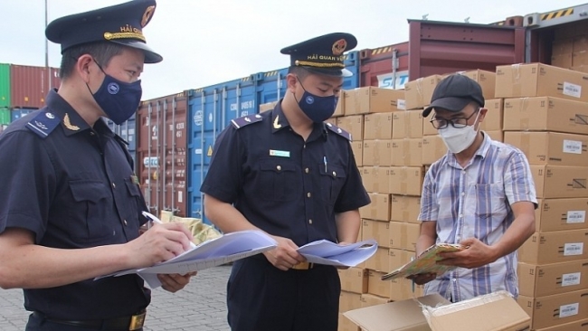 Hải quan chấp thuận bảo hộ sở hữu trí tuệ thương hiệu BROOKS