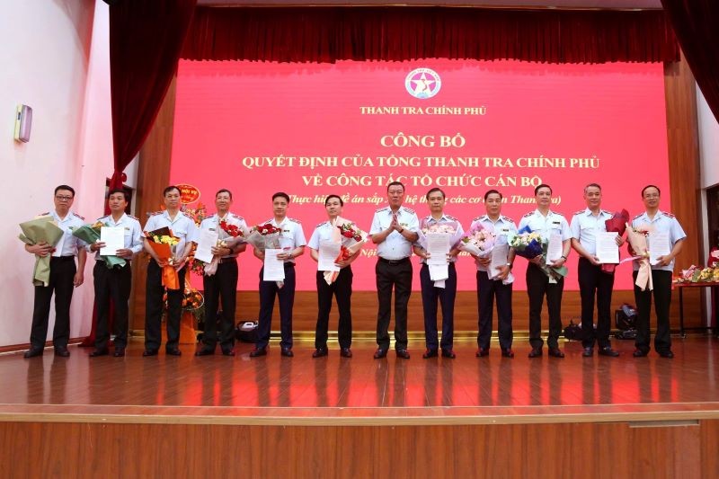 Thanh tra Chính phủ công bố quyết định nhân sự quy mô lớn