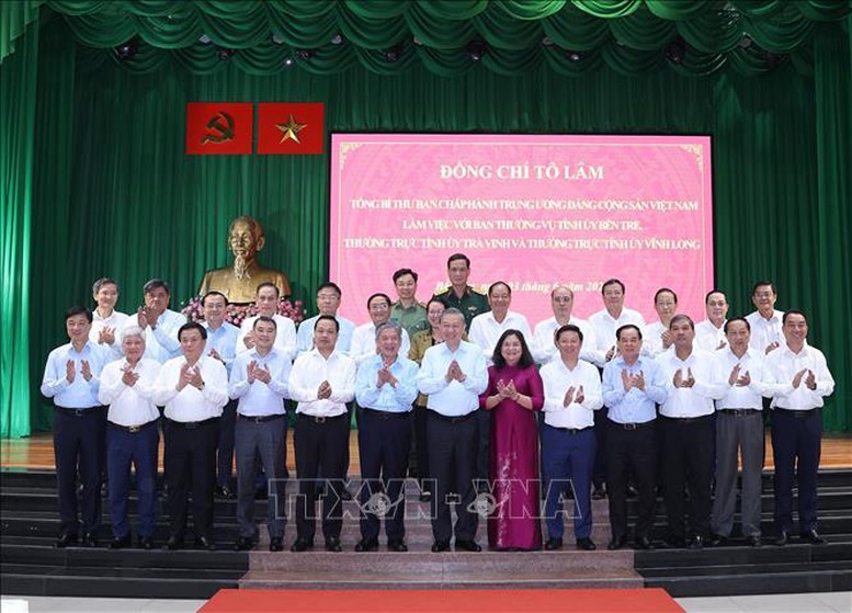 Tổng Bí thư Tô Lâm: Hợp nhất Vĩnh Long, Bến Tre và Trà Vinh là một lựa chọn có tính đột phá- Ảnh 4. Tổng Bí thư Tô Lâm: Hợp nhất Vĩnh Long, Bến Tre và Trà Vinh là một lựa chọn có tính đột phá- Ảnh 4.