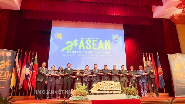 Hải quan ASEAN tăng cường chống buôn lậu, gian lận và thúc đẩy thuận lợi thương mại