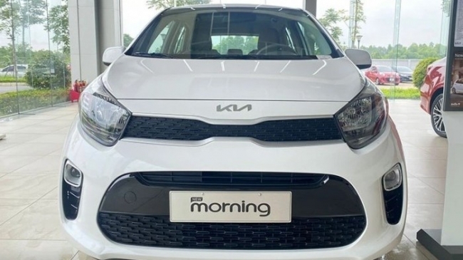 Xe Kia Morning "gây sốt" với giá lăn bánh siêu rẻ