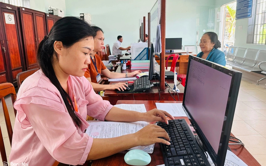 Đề xuất tiêu chuẩn, điều kiện công chức được thay đổi vị trí việc làm có ngạch cao hơn ngạch hiện giữ