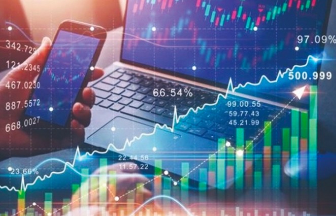 Sóng ngành lan tỏa khi bất động sản, khu công nghiệp và xuất khẩu hút mạnh dòng tiền