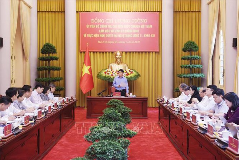 Chủ tịch nước: Quảng Ninh cần khẳng định vị thế đi đầu của vùng đồng bằng Bắc Bộ- Ảnh 1. Chủ tịch nước: Quảng Ninh cần khẳng định vị thế đi đầu của vùng đồng bằng Bắc Bộ- Ảnh 1.