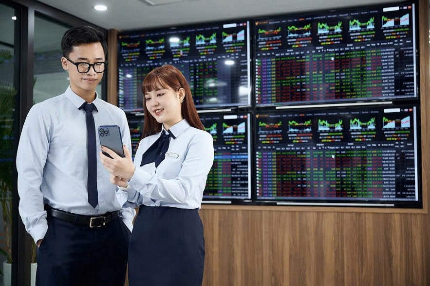 Thị trường chứng khoán chạy đà tích lũy chuẩn bị đón 